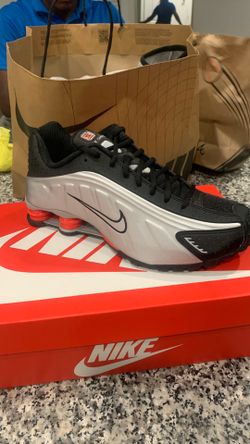 Nike Shock sz 10