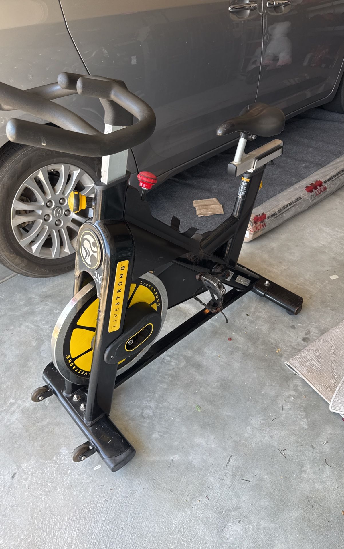 Livestrong Indoor Exercise Bike