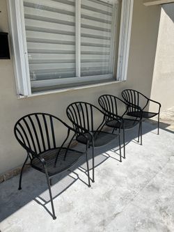 4 Outdoor Iron Seat 