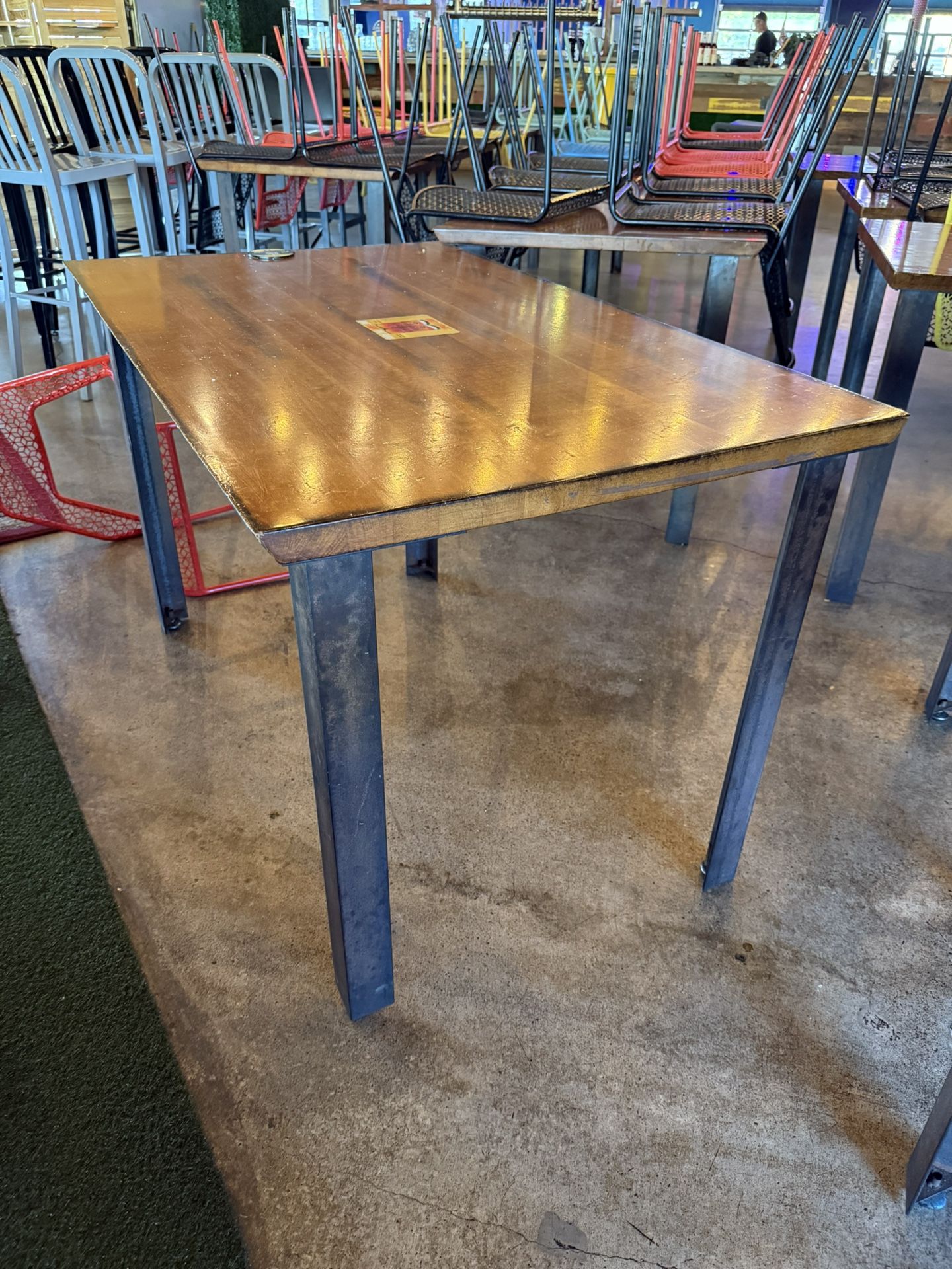 Restaurant Style Dining Room Tables