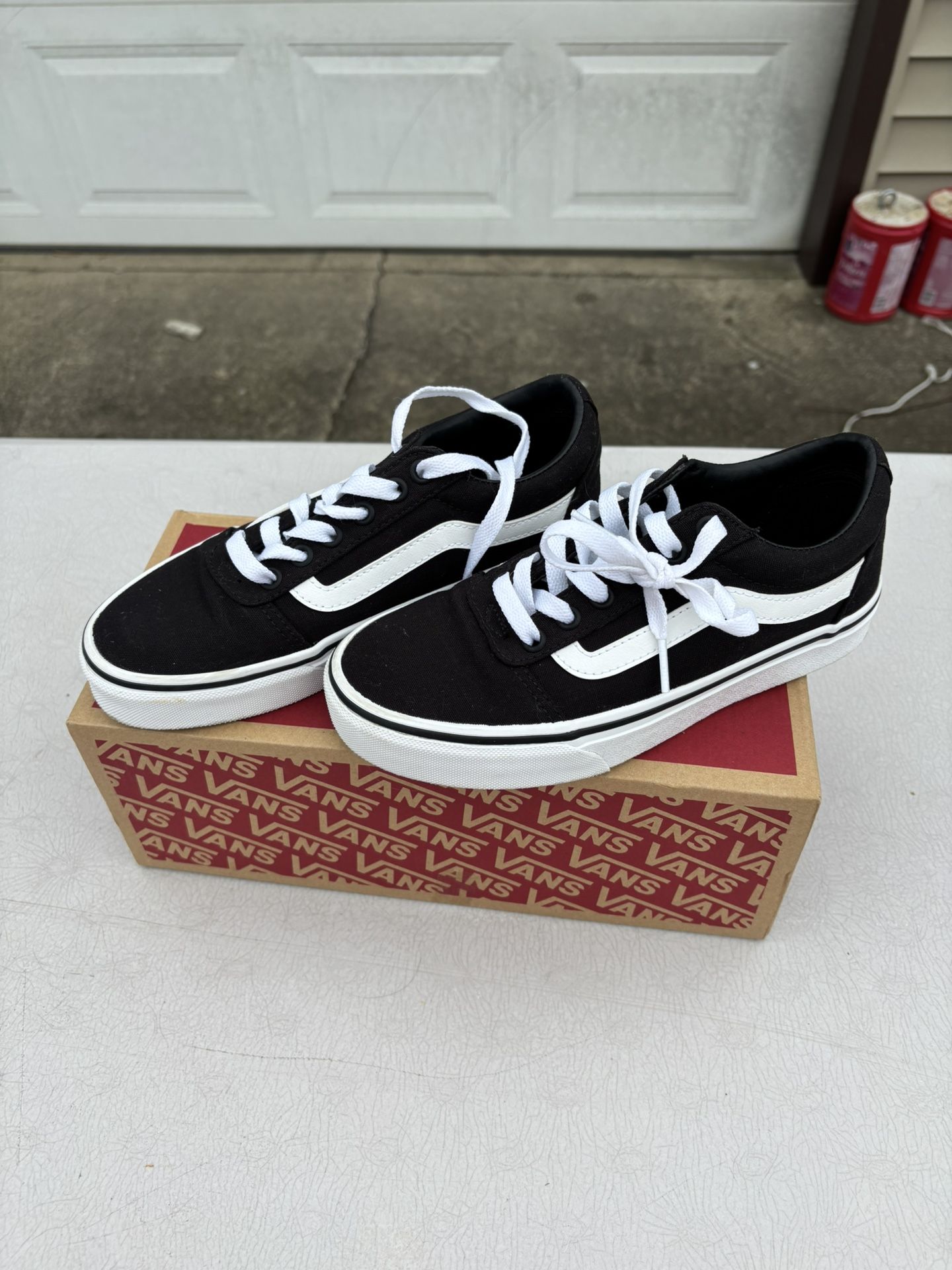 Vans Ward Canvas Black/White