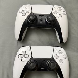 PlayStation 5 controller