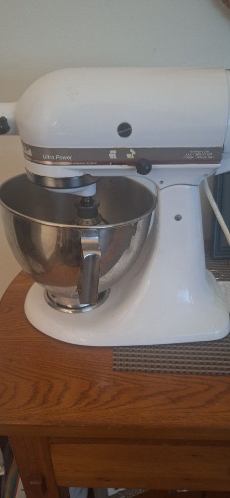 KicthenAid Mixer Classic Ultra Power 4.5 QT
