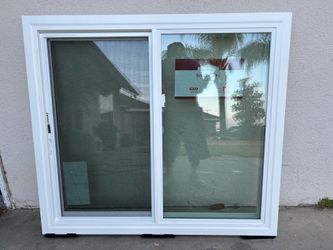 2 Simonton Windows 44 3/4 x 39 1/4