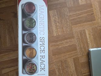 Magnetic spice rack