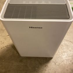 Hisense 35 Pint Dehumidifier - New Condition