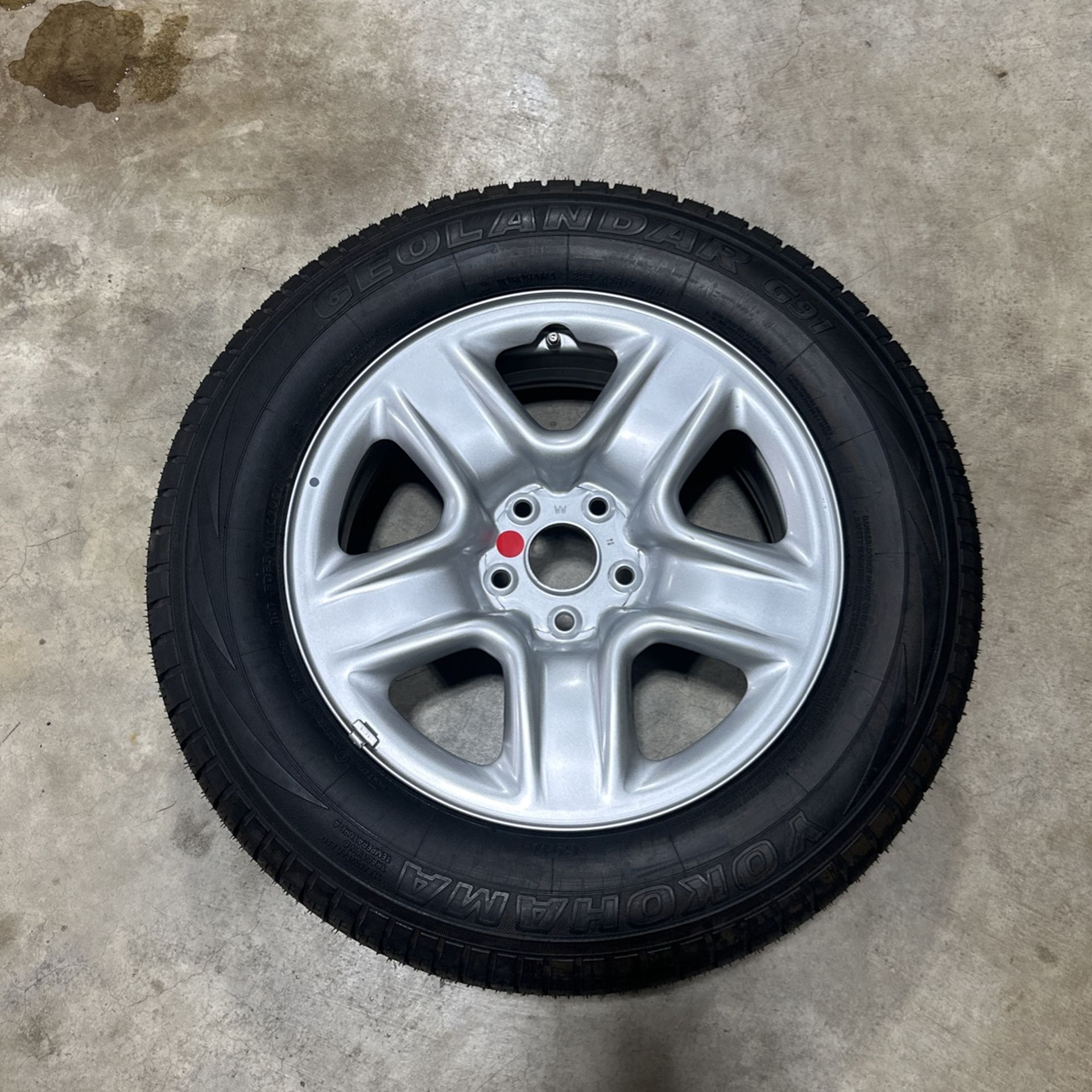 225/65/17 Brand New Yokohama Tire And Wheel