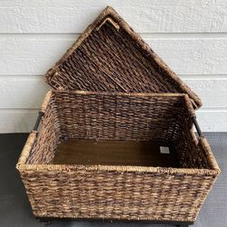 Brown Wicker Storage Ottoman With Lid