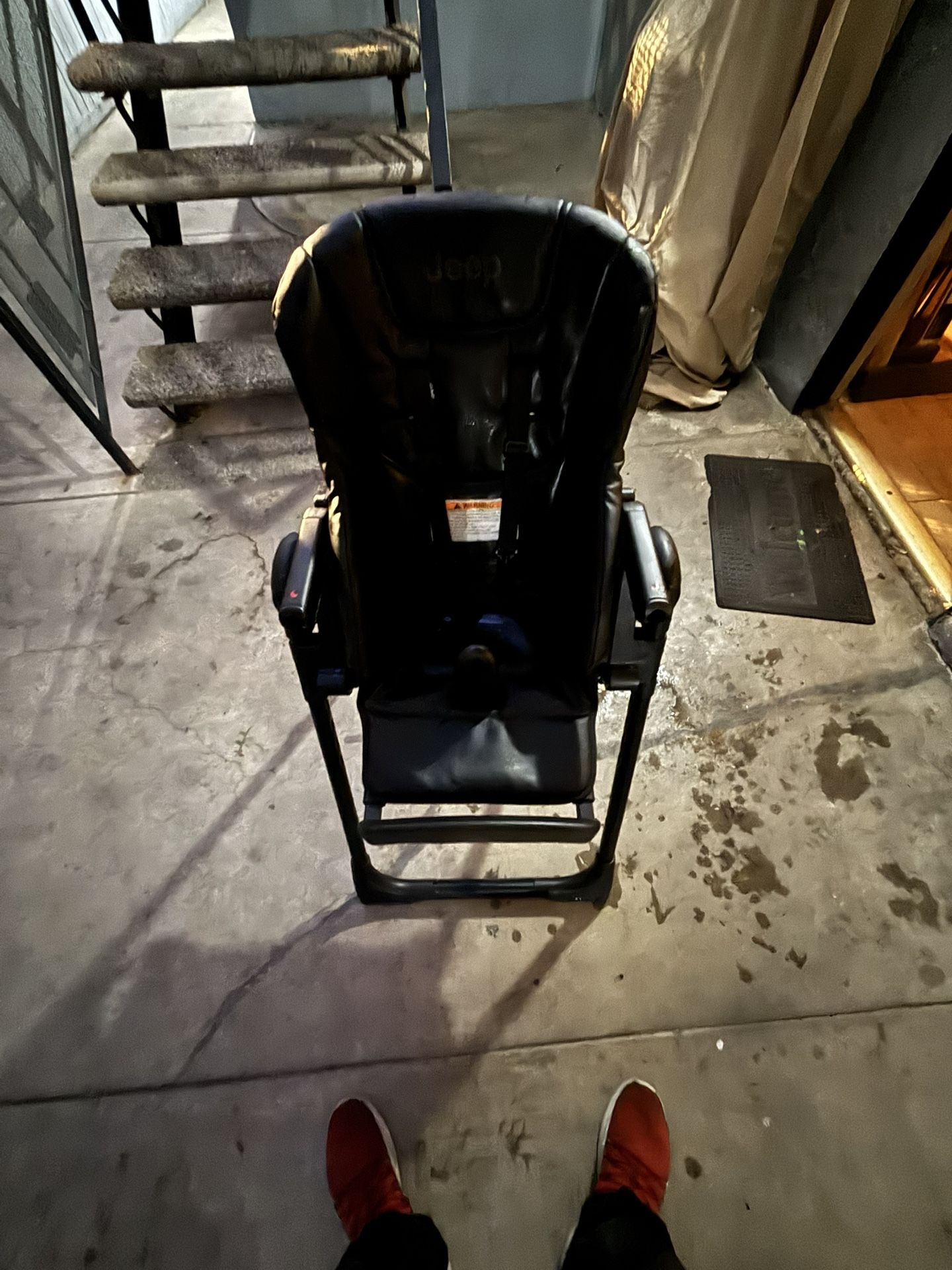Jeep, classic convertible, highchair