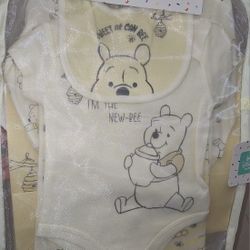 Disney Winnie the Pooh Cream 7 Piece Clothing Gift Set