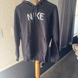 Nike women’s hoodie