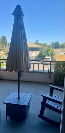 Patio Umbrella, umbrella base an table