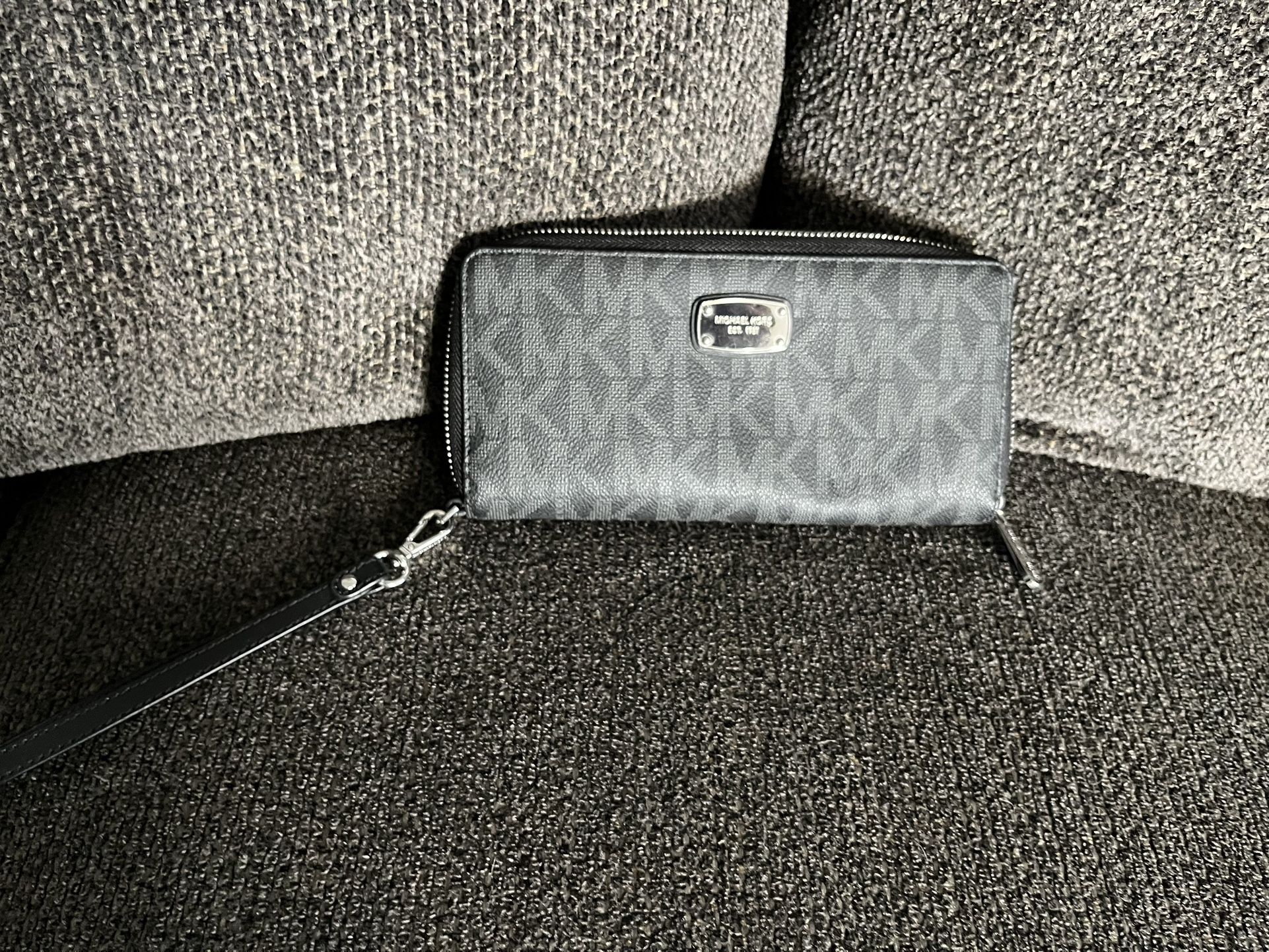 Michael Kors Wallets 