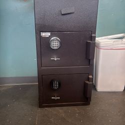 Money Drop Safe Two Doors 
