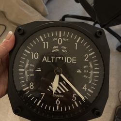 Trintec Altitude Wall Clock – Aviation Style