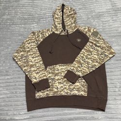 ARIAT PATRIOT DIGI CAMO MEN'S HOODIE men’s size M 