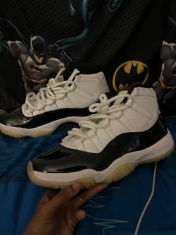 Jordan 11s size 9