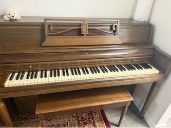 Wurlitzer spinet piano