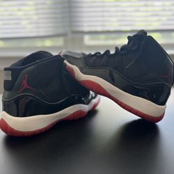Bred 11s footlocker cheap
