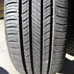 2 hankook kinergy gt tires 225/55/18 