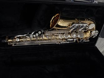Jupiter Alto Saxophone – Gold Finish – Case & Accessories Included