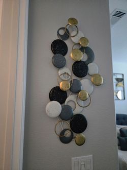 Modern Metal Wall Art Decor – Abstract Circles