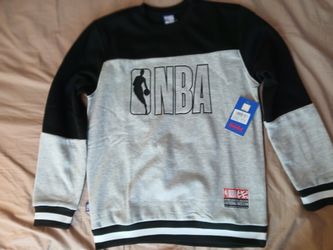 Brand NBA New Mens M Sweater 