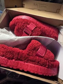 UGG Slides