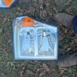 Left And Right Headlights For A Ford 2013 Or 14 Truck 