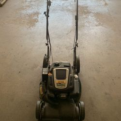 Yard man 22” Self Propelled Lawn Mower Electric Start Bagger