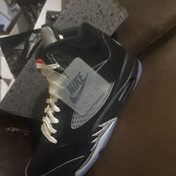 JORDAN 5 BLACK METTALIC  REIMAGINED