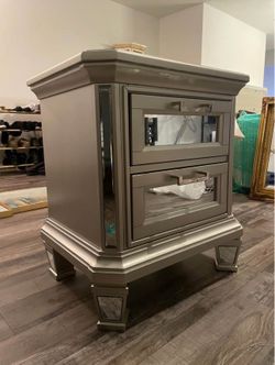 Nightstands – Set of 2