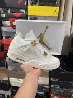 Jordan 4 Metallic Gold 
