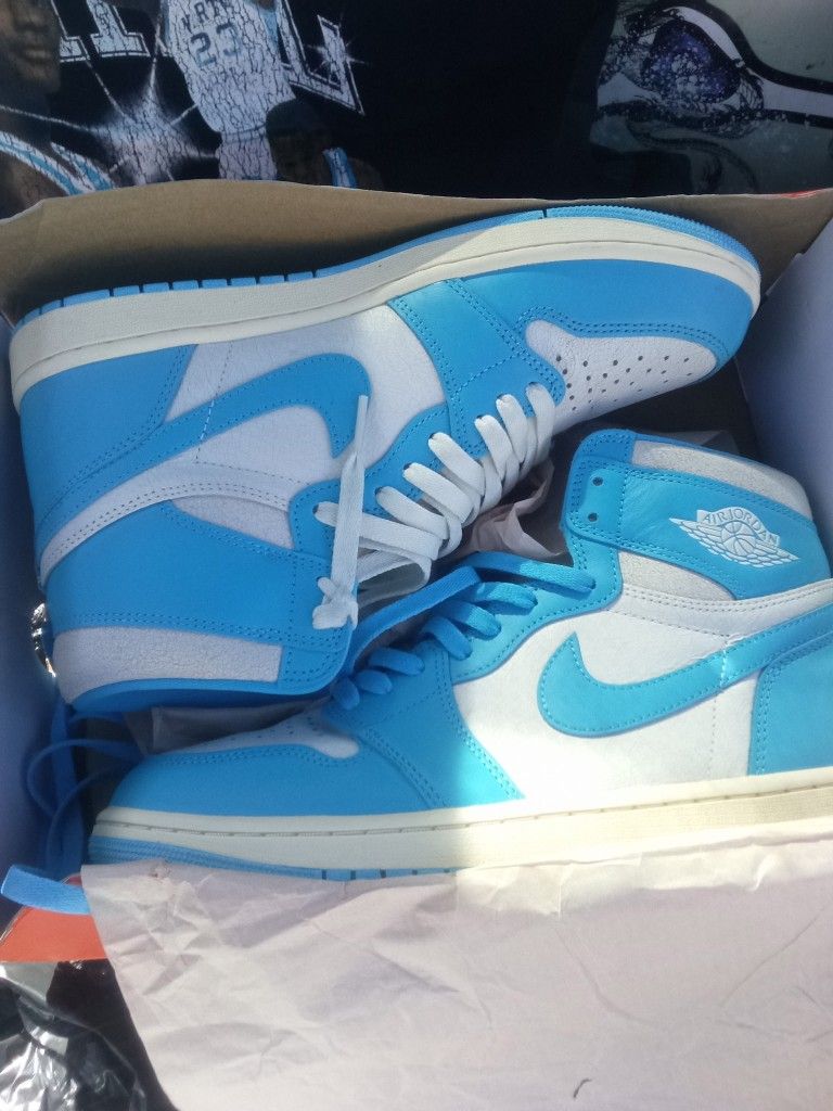 Air Jordan 1 Retro High OG 'UNC Reimagined'