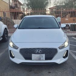 Vendo Carro Hyundai Elantra GT 2018