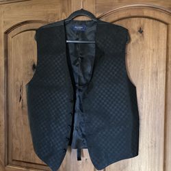 Tuxedo  Vest $ Bow tie Size Lg  $25