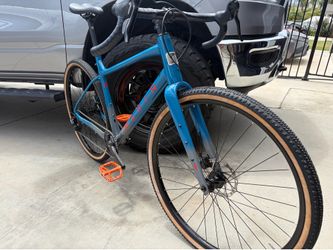 Gravel bike