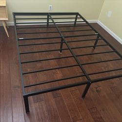 QUEEN BED FRAME METAL