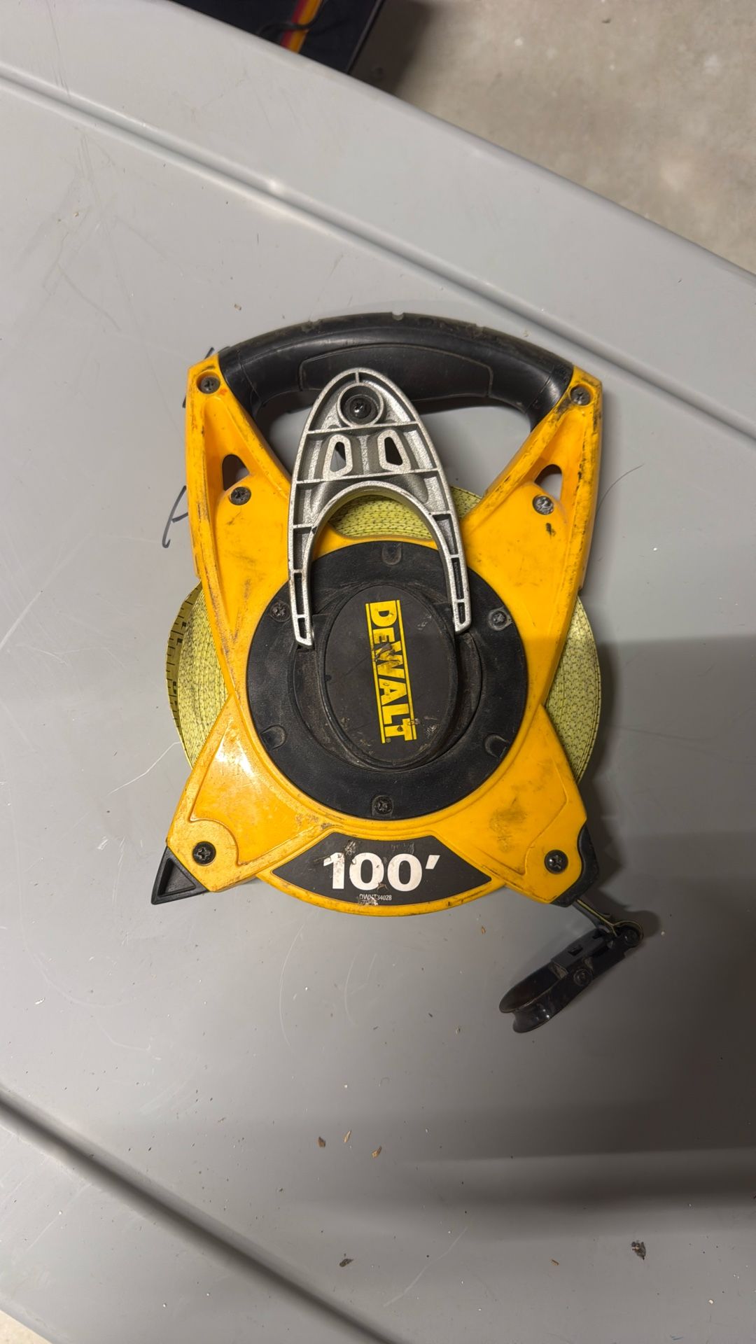Dewalt 100 Foot Tape 30