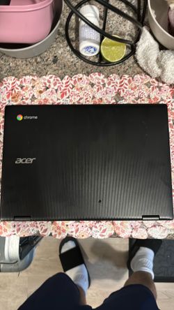 Acer chrome book fast and reliable touchscreen!
