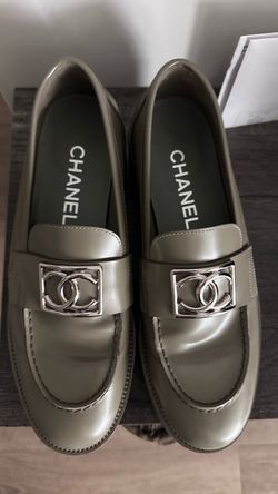 Authentic Chanel loafer khaki size 38