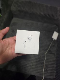 Airpods 4 Noise cancelling
