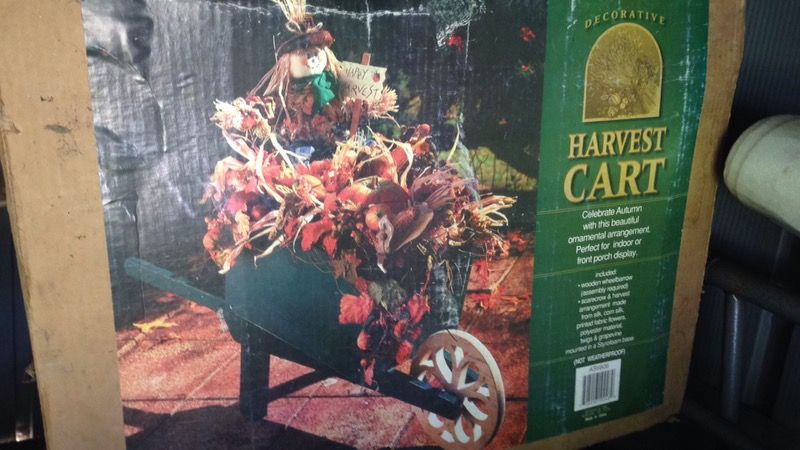 Decorative harvest cart