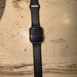 Apple Watch Series 8 45 mm