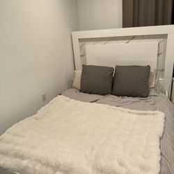 Queen Bed - White Frame & Mattress