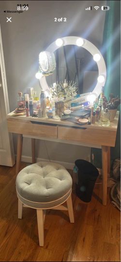 VANITY FOR SALE NEED GONE BY 8/23