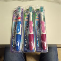 Cross Action Power Toothbrushes