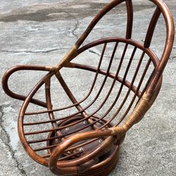 **PROJECT/ RATTAN SWIVEL ROCKING CHAIR** PROJECT