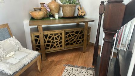 TV Stand / Console Table