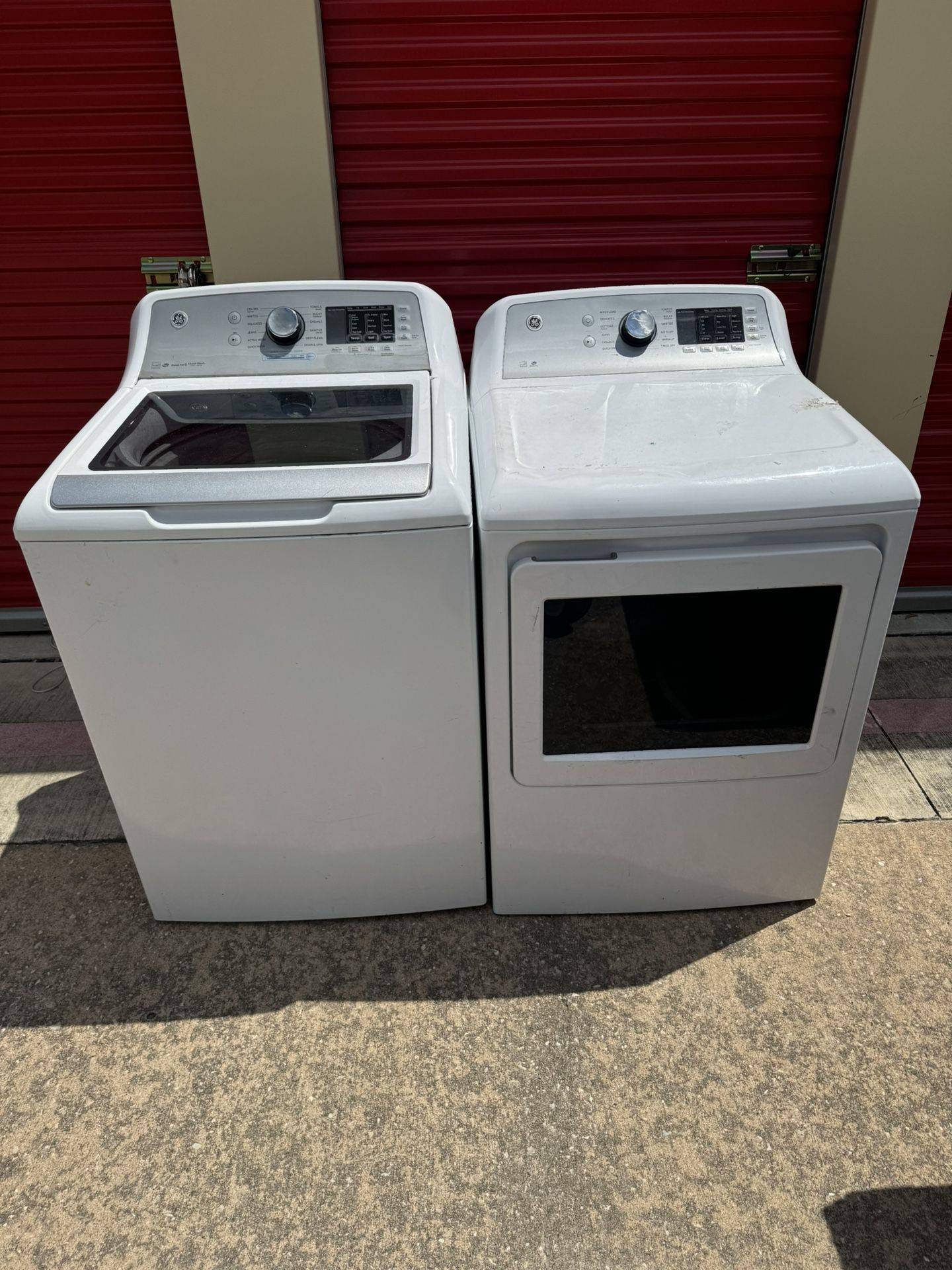 GE washer and dryer set
